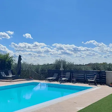 Casa Pergola 2 - Fronte Piscina, Parking شقة *