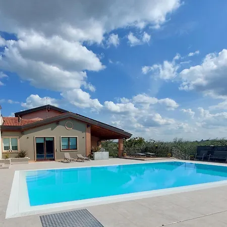 شقة Casa Pergola 2 - Fronte Piscina, Parking *