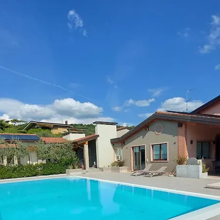 شقة Casa Pergola 2 - Fronte Piscina, Parking باردولينو