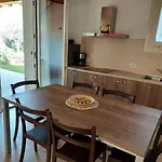 Casa Pergola 2 - Fronte Piscina, Parking *