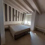Casa Pergola 2 - Fronte Piscina, Parking *