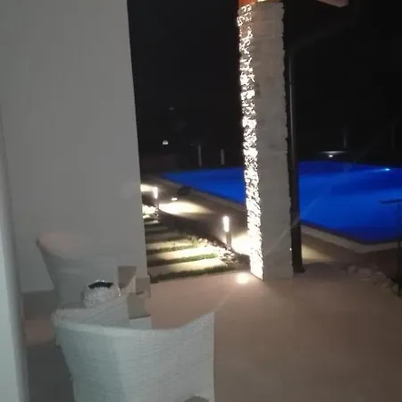 Apartment Casa Pergola 2 - Fronte Piscina, Parking *